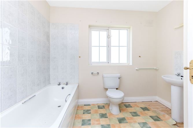 14 Oakwood Crescent, Ballyhaise, Co. Cavan