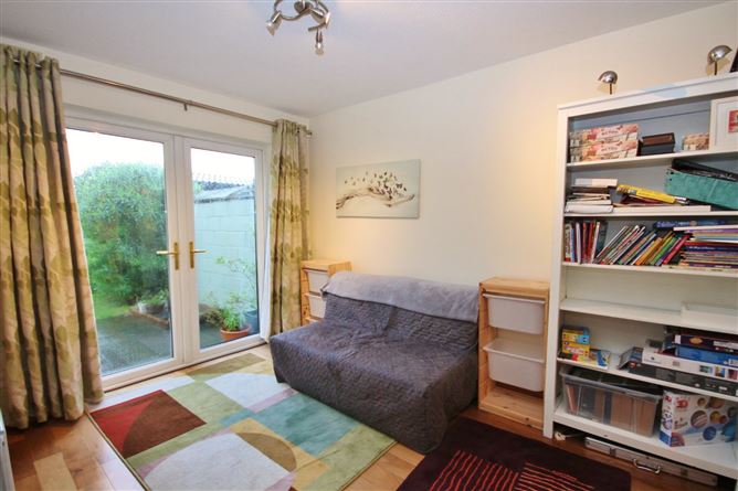 42 Canonbrook Court, Lucan, Co. Dublin