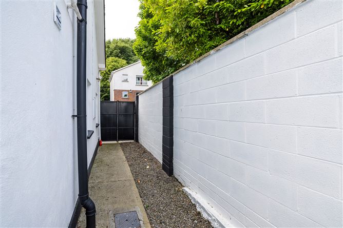 1B St Vincent's Cottages, Blackhorse Ave, Dublin 7