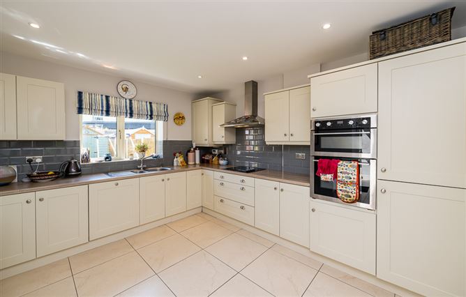 16 Cois Glaisin Park, Navan, Navan, Meath