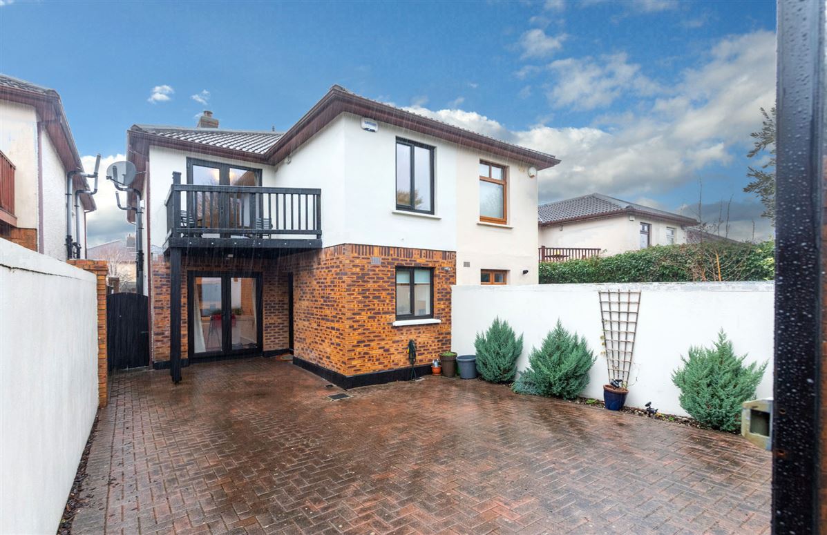 16 Obelisk Walk, Blackrock, County Dublin