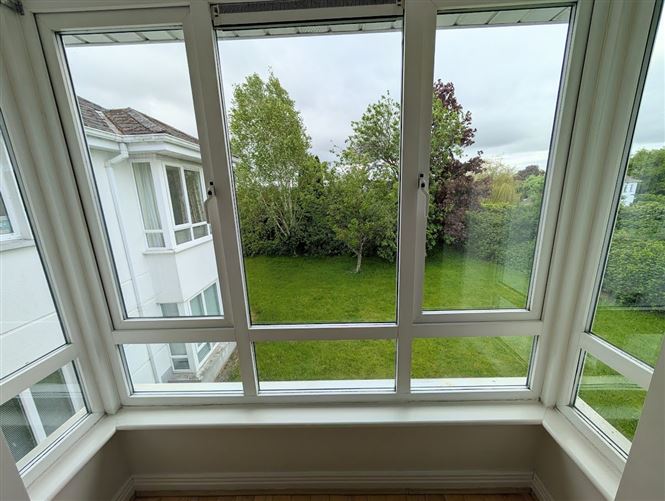 Photo 7 of 8 — 12 Nenagh Manor Apartments, Yewston, Nenagh, Co. Tipperary