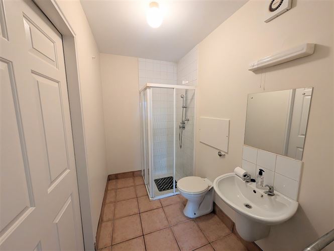 Photo 6 of 8 — 12 Nenagh Manor Apartments, Yewston, Nenagh, Co. Tipperary