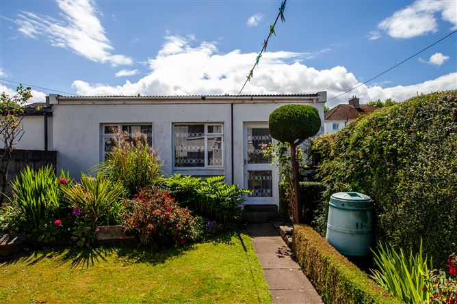 https://photos-a.propertyimages.ie/media/8/6/3/5005368/0529de6a-1c86-479d-a22d-3adc88b3cd54_l.jpg