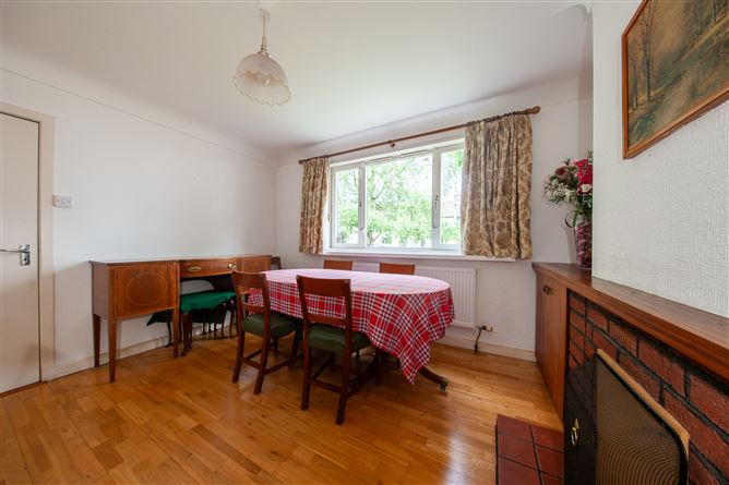 https://photos-a.propertyimages.ie/media/8/6/3/5005368/0529de6a-1c86-479d-a22d-3adc88b3cd54_l.jpg