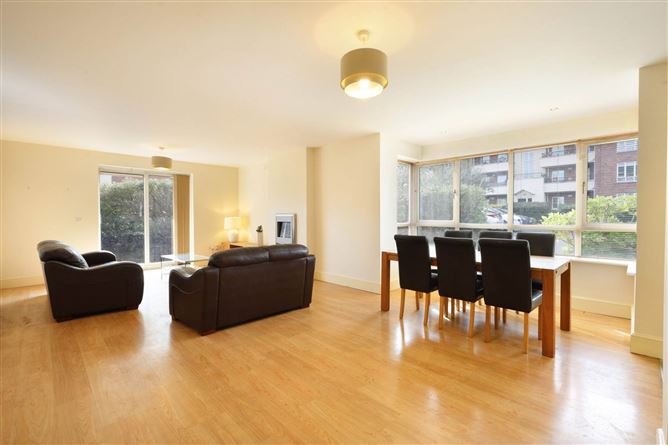 2 Ballintyre Grove, Ballinteer, Dublin 16