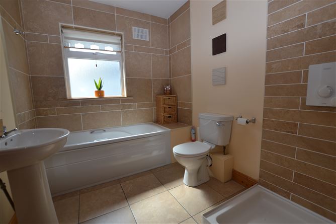 2 Glen Aoibhinn, Courtown, Wexford