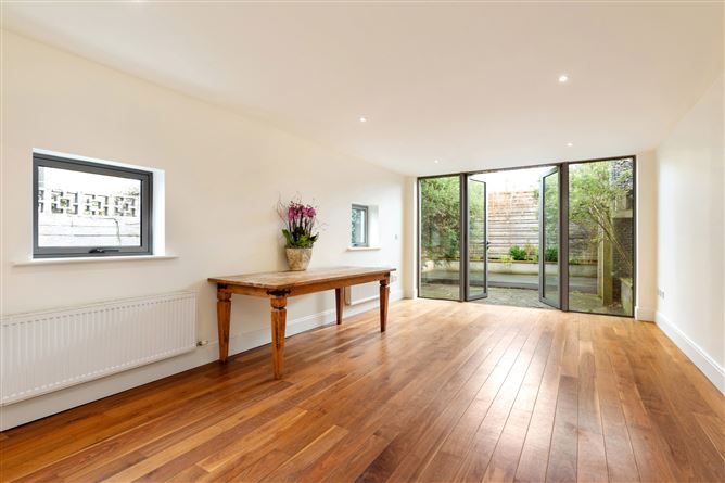 11 Mountpleasant Avenue Lower, Ranelagh, Dublin 6