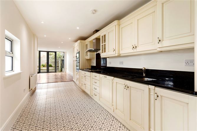 11 Mountpleasant Avenue Lower, Ranelagh, Dublin 6