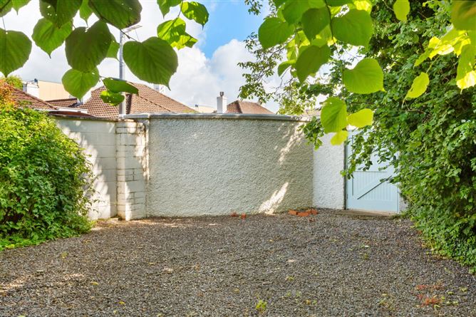 Windy Nook, Golf Lane, Westminster Road, Foxrock, Dublin 18