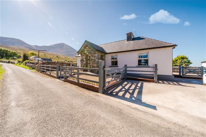 Reek Road Cottage, Murrisk, Westport, Mayo