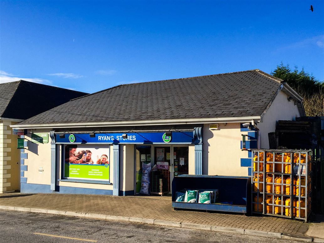 Commercial Premises & 5-Bed House, Hollyford Village, Hollyford, Co. Tipperary