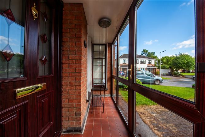 https://photos-a.propertyimages.ie/media/8/6/4/5004468/6cc2ec7a-ac79-428a-841a-b97957f02f73_l.jpg
