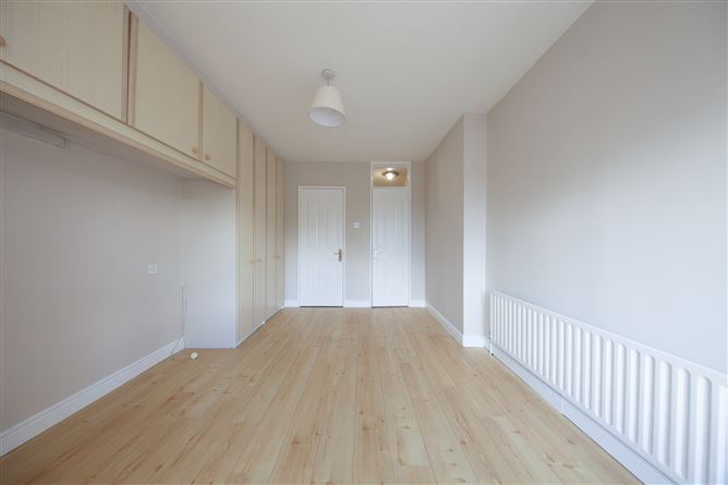 https://photos-a.propertyimages.ie/media/8/6/4/5004468/6cc2ec7a-ac79-428a-841a-b97957f02f73_l.jpg