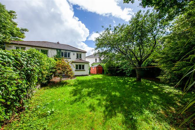 https://photos-a.propertyimages.ie/media/8/6/4/5004468/6cc2ec7a-ac79-428a-841a-b97957f02f73_l.jpg