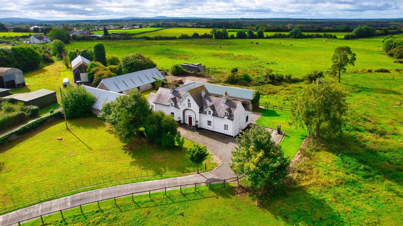 Residence On Approx 64 Acres, Ticknevin, Carbury, County Kildare