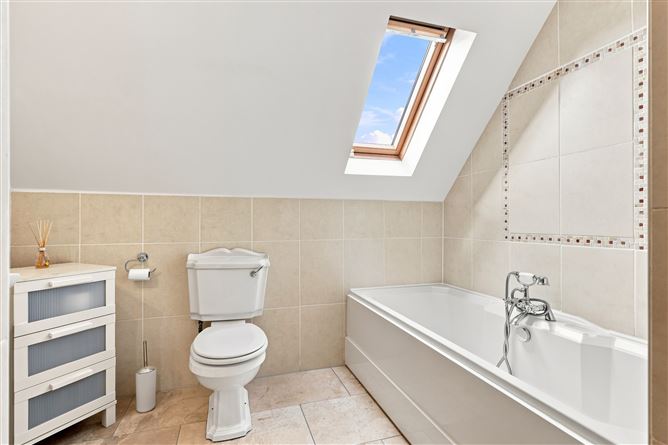 Photo 19 of 25 — Bannaventa, 1 Seamount Road, Malahide, County Dublin