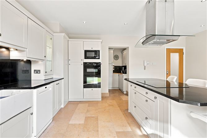 Photo 12 of 25 — Bannaventa, 1 Seamount Road, Malahide, County Dublin