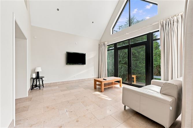 Photo 9 of 25 — Bannaventa, 1 Seamount Road, Malahide, County Dublin