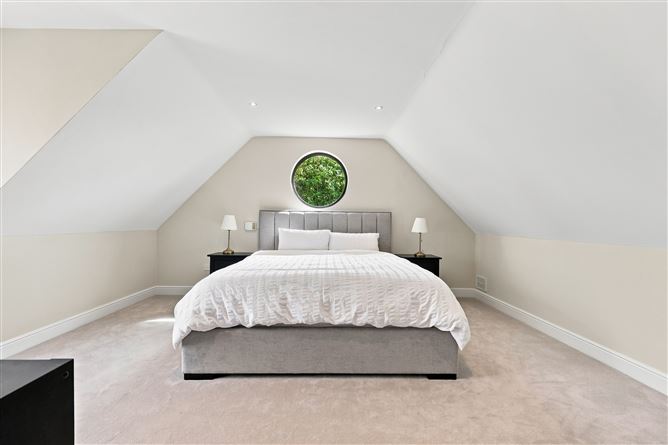 Photo 15 of 25 — Bannaventa, 1 Seamount Road, Malahide, County Dublin