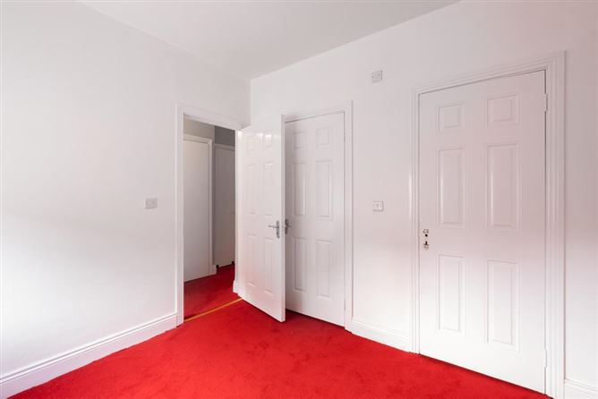 32 Main Street, Chapelizod, Dublin 20