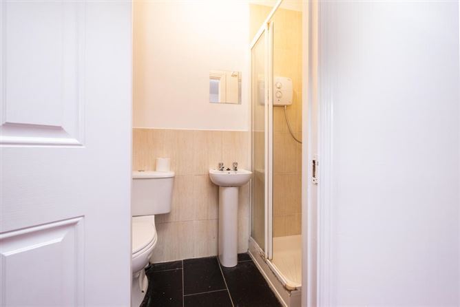 32 Main Street, Chapelizod, Dublin 20