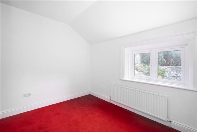 32 Main Street, Chapelizod, Dublin 20