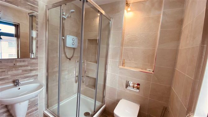 24 Oakvale Park, Bay Estate, Dundalk, County Louth
