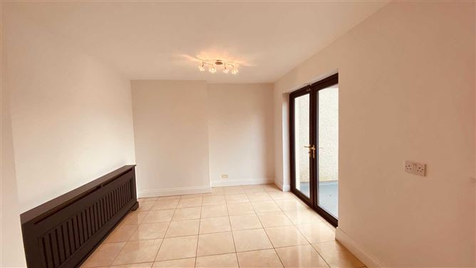 24 Oakvale Park, Bay Estate, Dundalk, County Louth