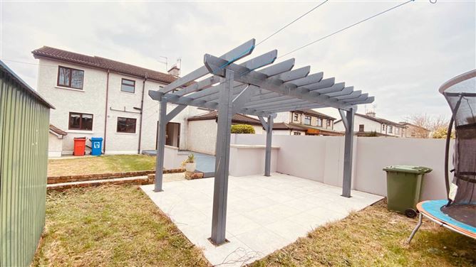 24 Oakvale Park, Bay Estate, Dundalk, County Louth