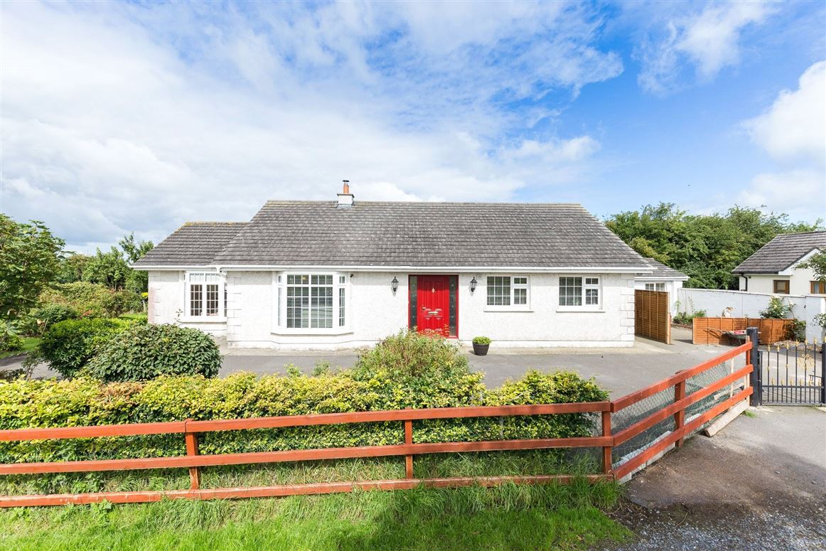 Yew Tree House, Commons North, Suncroft, The Curragh, Co. Kildare