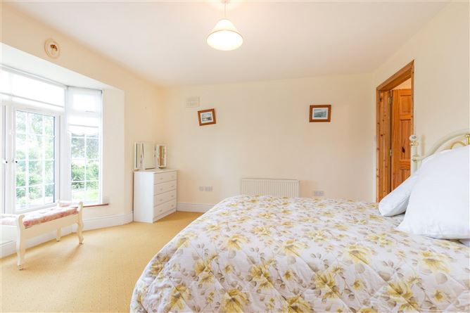 Yew Tree House, Commons North, Suncroft, The Curragh, Co. Kildare