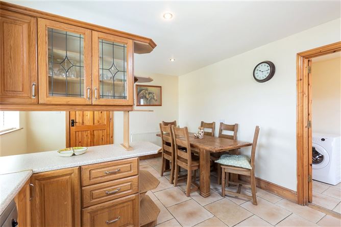 Yew Tree House, Commons North, Suncroft, The Curragh, Co. Kildare