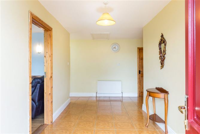 Yew Tree House, Commons North, Suncroft, The Curragh, Co. Kildare