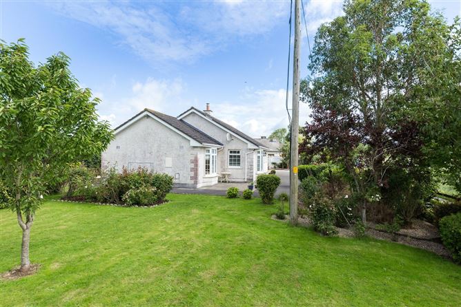 Yew Tree House, Commons North, Suncroft, The Curragh, Co. Kildare
