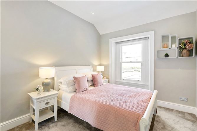 https://photos-a.propertyimages.ie/media/8/6/5/4996568/746b1785-ac34-44b3-ad28-1cf377cb8669_l.jpg