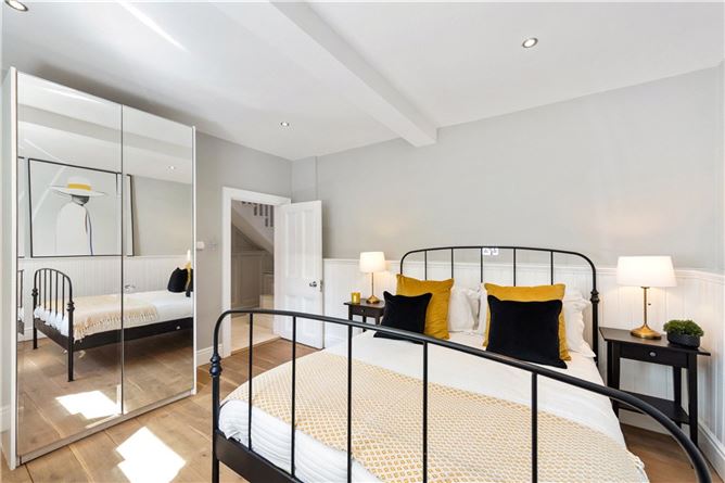 https://photos-a.propertyimages.ie/media/8/6/5/4996568/746b1785-ac34-44b3-ad28-1cf377cb8669_l.jpg