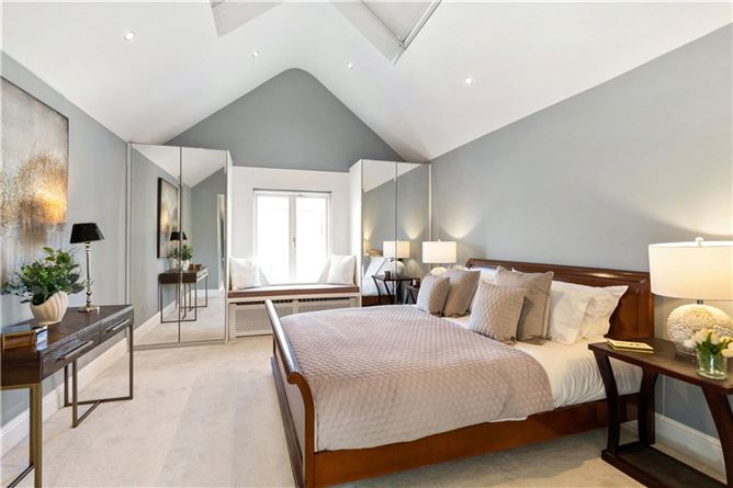 https://photos-a.propertyimages.ie/media/8/6/5/4996568/746b1785-ac34-44b3-ad28-1cf377cb8669_l.jpg
