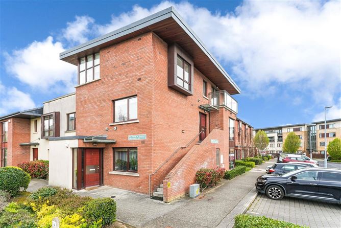 Photo 1 of 31 — 1 Castlegate Grange, Adamstown, Co. Dublin