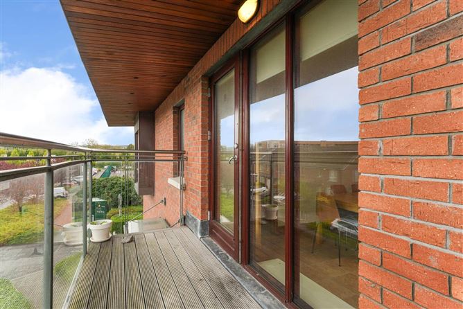 Photo 23 of 31 — 1 Castlegate Grange, Adamstown, Co. Dublin