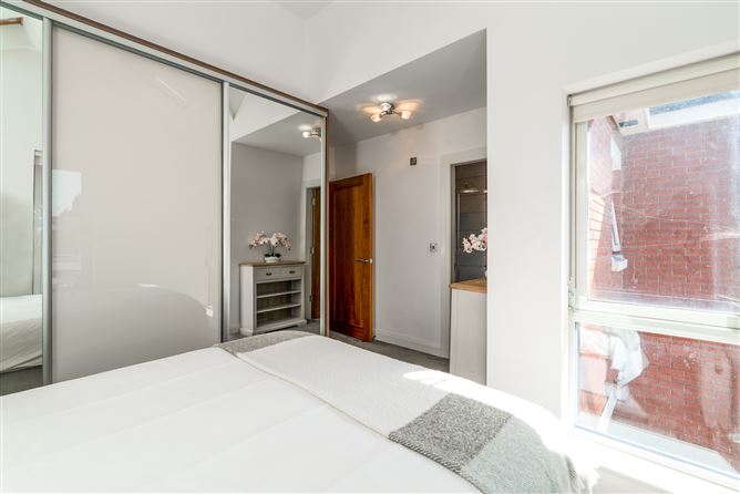 Photo 16 of 35 — 2 Aideen Place, Terenure, Dublin 6W
