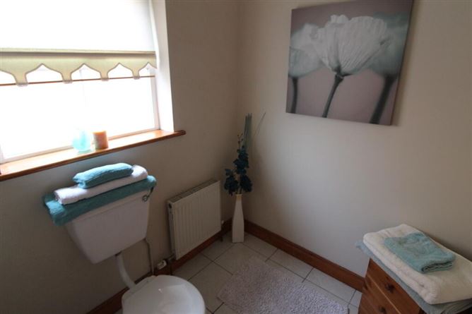 28 Shannon Grove, Carrick-On-Shannon, Leitrim