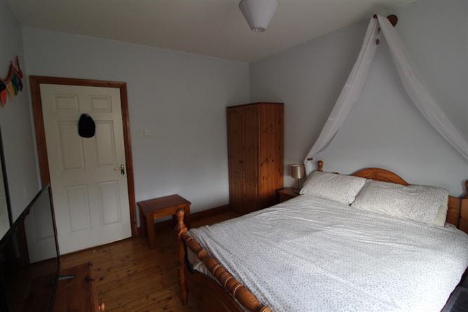 28 Shannon Grove, Carrick-On-Shannon, Leitrim