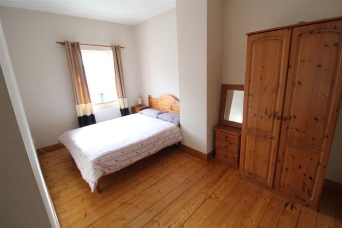 28 Shannon Grove, Carrick-On-Shannon, Leitrim