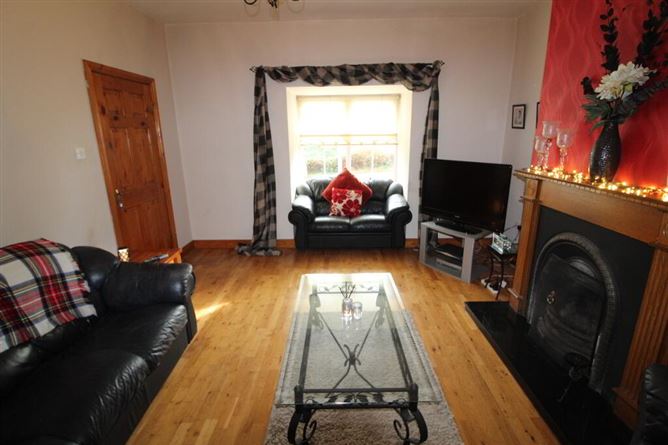 28 Shannon Grove, Carrick-On-Shannon, Leitrim