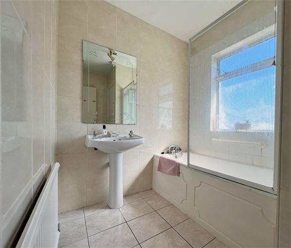 6 Beechwood Park, Dun Laoghaire, Co. Dublin