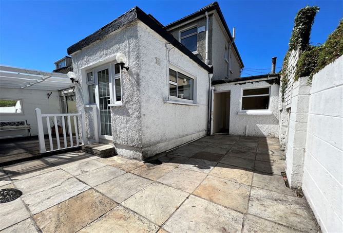 6 Beechwood Park, Dun Laoghaire, Co. Dublin