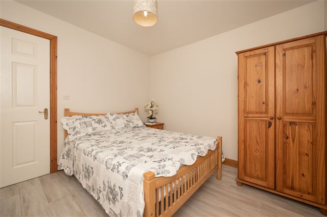 2 Gowran Court, Island Cross, Little Island, Co. Cork