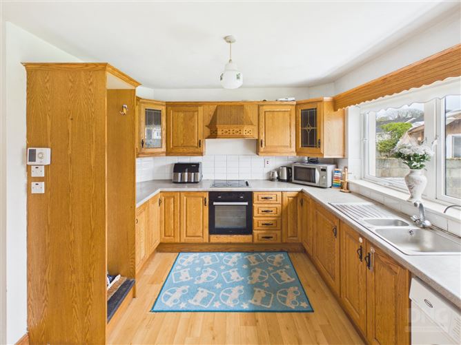 28 Westwood Park, Clara, Co. Offaly