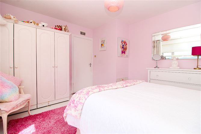 Photo 20 of 24 — 174 Woodlawn Park Grove, Firhouse, Dublin 24